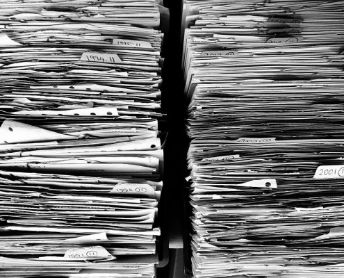 A pile of files with data management informations